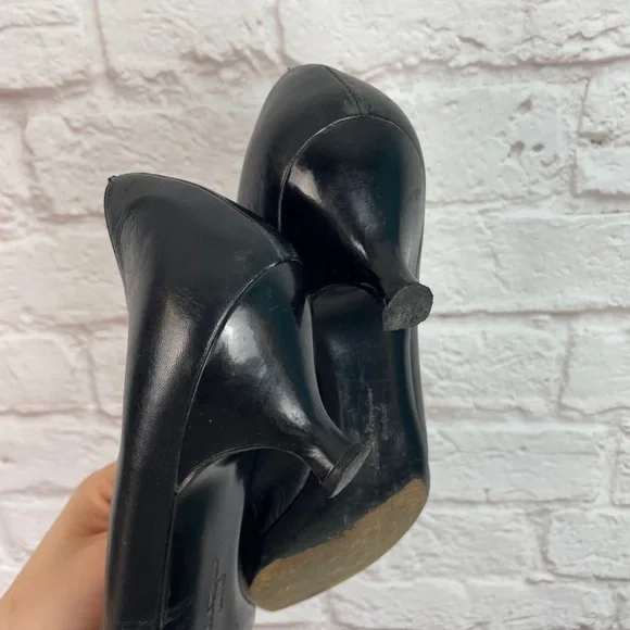 Salvatore Ferragamo Black Leather Logo Kitten Career Style Heels Size 10 - Picture 8 of 13